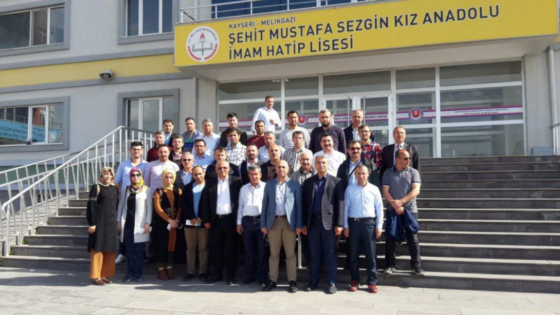 YÖGEP Kapsamında İmam Hatip Okullarımızın Yöneticileri Kayseri'de İncelemelerde Bulundu.